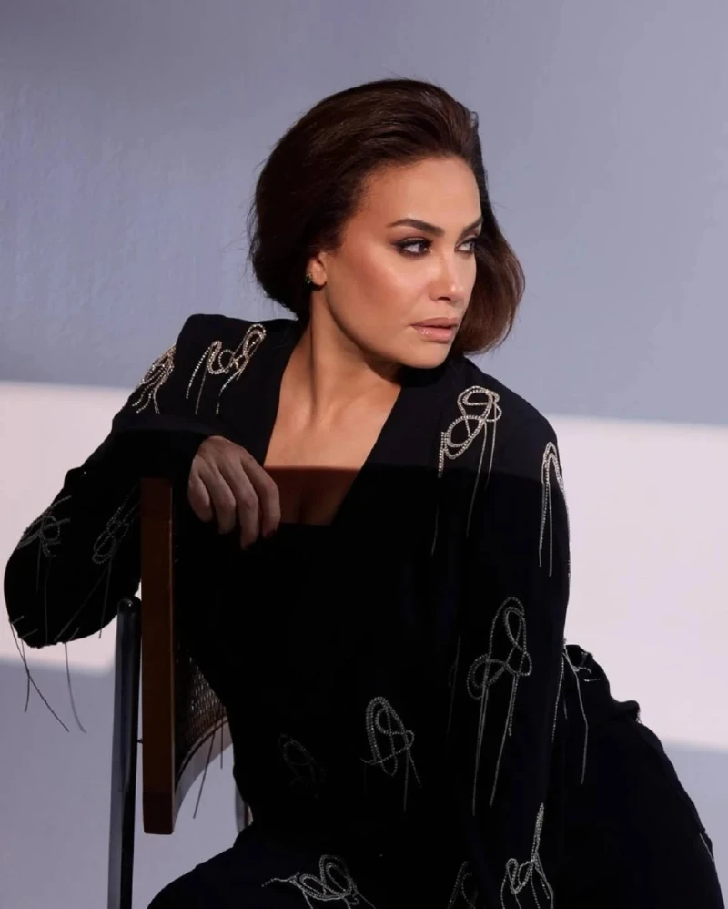 حقيقة سحب الجنسية من هند صبري افاق عربية - كشف شعبان سعيد المحامي بالنقض، المستشار القانوني لنقابة المهن التمثيلية حقيقة الأخبار المتداولة بشأن شطب