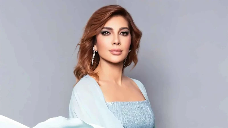 أصالة توثق صورة نادرة مع والدها افاق عربية - وجهت الفنانة السورية أصالة رسالة لوالدها الراحل مصطفى نصري، استذكرته فيها بمناسبة عيد الأب، ودعت له بالرحمة كما عبرت عن مشاعرها بكلمات 