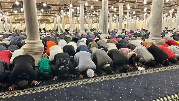 هل يغني اداء الحج عن صلاة الجماعة بالمسجد؟.. الافتاء توضح أجابت دار الإفتاء على سؤال ورد إليها بشأن بعض العائدين من الحج، والذين يلازمون منازلهم لأيام بعد العودة، ولا يشاركون في صل