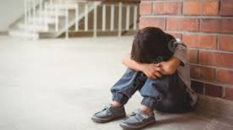 3 شباب يخدشون براءة صغير ببولاق الدكرور ألقت الأجهزة الأمنية في بولاق الدكرور القبض على 3 عاطلين اعتدوا وضربا على صغير يبلغ من العمر 10 سنوات بخدش براءته. جاء ذلك بعدما تقدم والد ا