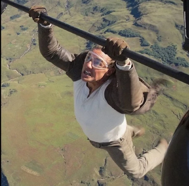 ميزان النجاح والفشل لأفلام النصف الأول من العام افاق عربية - في هوليوود، يوجد مصعد كهربائي خاص يبدو من الخارج كأي مصعد في أي مكان، لكنه في الواقع مختلف؛ إنه مصعد مخصص للأفلام المنت