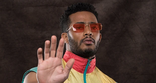 محمد رمضان يتخذ قرارا جديدا للحاق بموسم الصيف افاق عربية - اتخذ الفنان محمد رمضان قرارا بتكثيف ساعات تصوير مشاهده في فيلمه الجديد أسد، الذي يعود به إلى الساحة السينمائية بعد غياب د