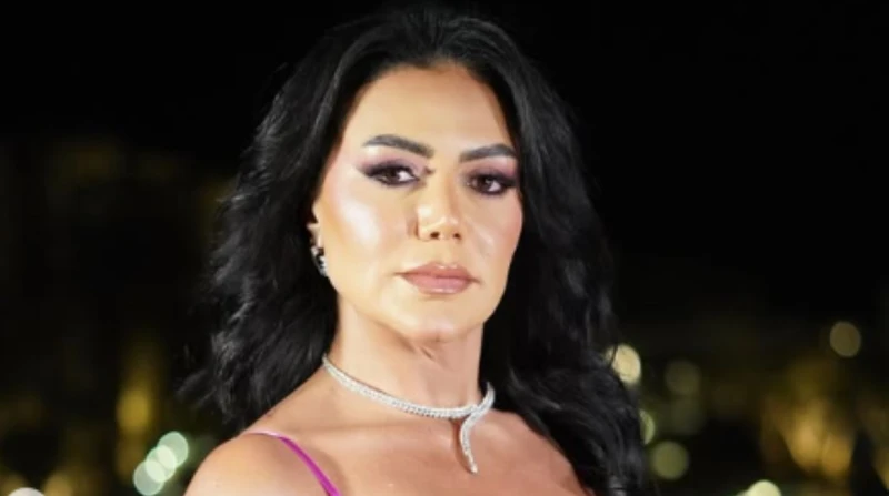 الدخول للسيدات فقط.. تفاصيل حفل رانيا يوسف للرقص الشرقي تصدرت الفنانة رانيا يوسف ترند مواقع التواصل الاجتماعي خلال الساعات الماضية عقب إعلانها عن