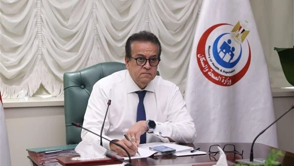 الدواء: نعمل بكامل طاقتنا لرصد أي مخالفات أو تجاوزات داخل السوق أكد الدكتور خالد عبدالغفار نائب رئيس مجلس الوزراء وزير الصحة والسكان، على ضرورة التشديد في مراقبة تداول الأدوية داخل