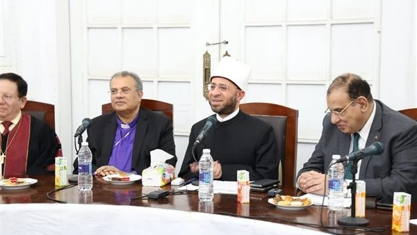 وزير الأوقاف يستقبل رئيس الطائفة الإنجيلية بحضور أعضاء بمجلسي النواب والشيوخ استقبل الدكتور أسامة الأزهري - وزير الأوقاف، القس الدكتور أندريه زكي - رئيس الطائفة الإنجيلية، على رأس 