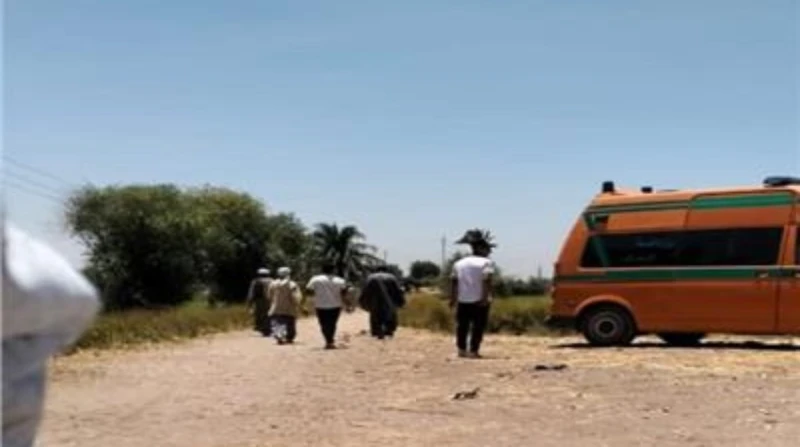 إصابة صغيرة في مشاجرة بين عائلتين بقنا أصيبت صغيرة، بقرية حمردوم بمركز نجع حمادي شمال قنا، أثناء مشاهدتها مشاجرة بين عائلتين بالقرية.تلقت الأجهزة الأمنية بقنا إخطارا من مرفق الإسعا