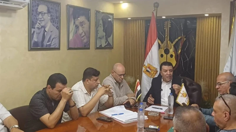 خروج نادية مصطفى.. الموسيقيين تجري قرعة التجديد النصفي لمجلسها أجريت اليوم الأحد انتخابات التجديد النصفي لمجلس نقابة المهن الموسيقية، برئاسة الفنان