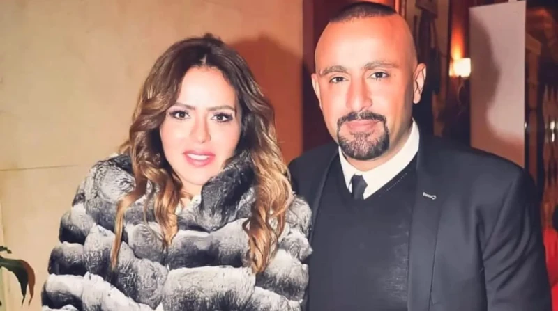 أم ولادي وأنا جنبها.. أصول السقا تواجه زواجا محتملا لمها الصغير يبدو أن أزمة انفصال الفنان أحمد السقا عن زوجته مها الصغير، لن تعرف الهدوء قريبا، بعدما ظن المتابعون أن تصريحات مقتضب