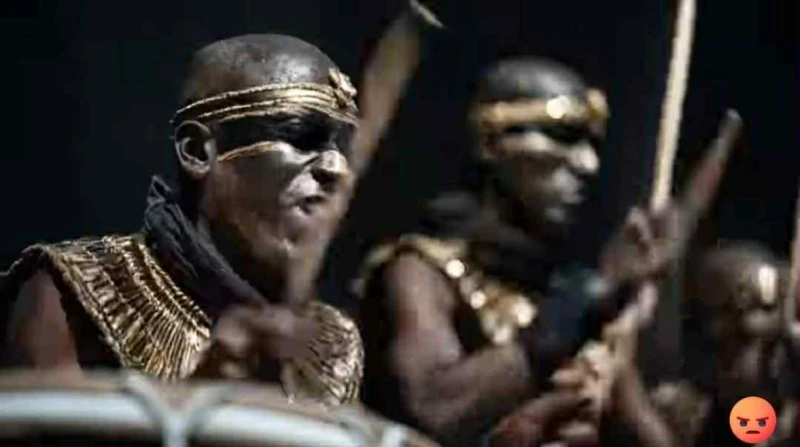 وجوه سمراء تثير الجدل قبل افتتاح المتحف المصري الكبير تواصل وزارة السياحة والآثار استعداداتها النهائية لافتتاح المتحف المصري الكبير، ويعد أحد أضخم المشروعات الثقافية في العالم، وسط