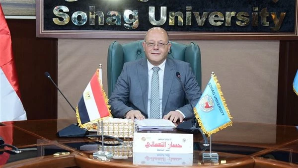 رئيس جامعة سوهاج يرفض التعليق على واقعة أطباء العظام والنقابة تبحث عن الحقيقة (خاص) أصبح اعتداء الدكتور حسان النعماني رئيس جامعة سوهاج على عدد من أطباء قسم العظام بمستشفى سوهاج الج