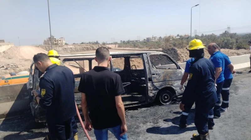 مصرع شخص وإصابة 9 آخرين في تصادم مروع بين 3 سيارات أعلى المحور لقى شخص مصرعه وأصيب 9 آخرين، بعد تصادم مروع بين 3 سيارات ملاكي وسوزوكي وميكروباص، أعلى محور 26 يوليو بالقرب من نزلة ا