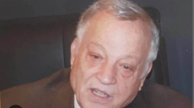 موعد ومكان صلاة جنازة الكاتب الصحفي الكبير محمد عبد المنعم توفي الكاتب الصحفي الكبير محمد عبد المنعم، والد كل من الفنان تامر عبد المنعم، والصحفي أشرف