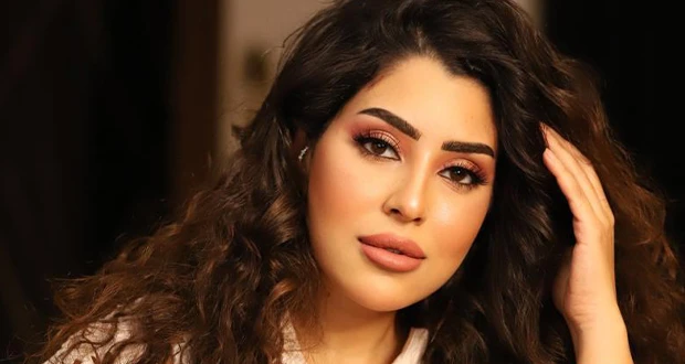 آيتن عامر تعلن الصلح مع طليقها وتوضح: إحنا مرجعناش افاق عربية - أعلن مدير التصوير محمد عز العرب عبر حسابه الرسمي على فيسبوك عن تصالحه مع طليقته الفنانة آيتن عامر، مشددا على أن الخط