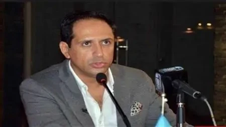 الزمالك يواصل التصعيد ضد اتحاد الكرة في قضية زيزو وبيكهام أكد أحمد سالم، المتحدث الرسمي لنادي الزمالك، في تصريحات عبر قناة ، أن رحيل أي لاعب قبل 1 يوليو يعد أمرا غير طبيعي، خصوصا أ