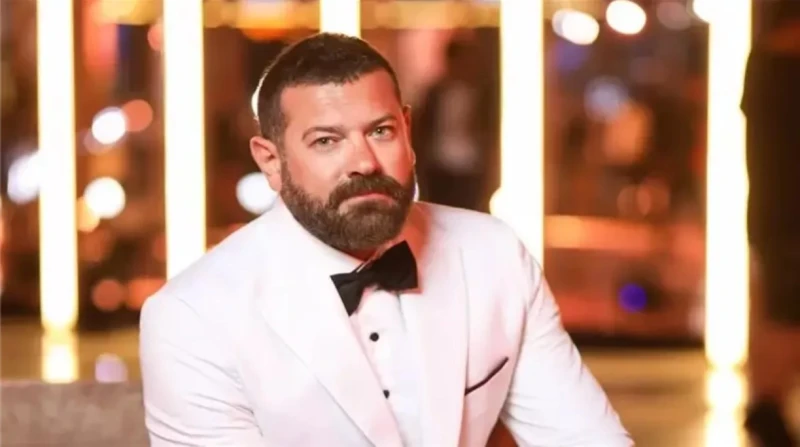 عمرو يوسف يعيش حالة من الرواج السينمائي.. 3 أفلام جديدة تعاقد الفنان عمرو يوسف مؤخرا على أعمال سينمائية عدة، بالإضافة إلى أنه ينتظر عرض فيلم درويش الذي انتهى من تصويره، ومن المقرر