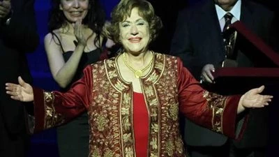 مهرجان ايزيس الدولي ينعى سميحة أيوب: ستظلين في القلب وصفحات الفن الخالد حرصت إدارة مهرجان ايزيس الدولي على نعي سيدة المسرح العربي سميحة أيوب، وذلك بعد رحيلها عن عالمنا في الساعات ا