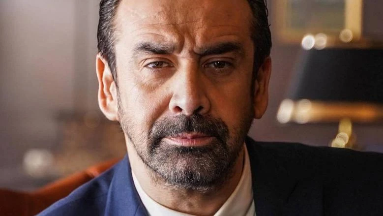 كريم عبد العزيز يتراجع أمام تامر حسني افاق عربية - رغم أن الفنان كريم عبد العزيز كان قد احتل صدارة شباك التذاكر منذ عرض فيلمه الجديد المشروع الذي يقوم ببطولته بمشاركة النجمة ياسمين