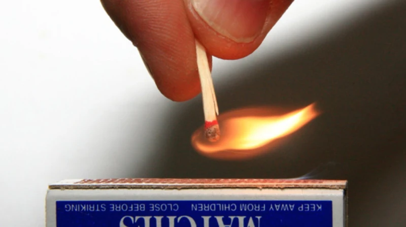 صرخة في الطرقة.. تفاصيل مأساة سيدة احترقت حية بدعوى السحر ببولاق في واحدة من أبشع وقائع العنف الأسري، شهدت منطقة بولاق الدكرور بمحافظة الجيزة جريمة مأساوية، بعدما أقدم شاب على إشعا