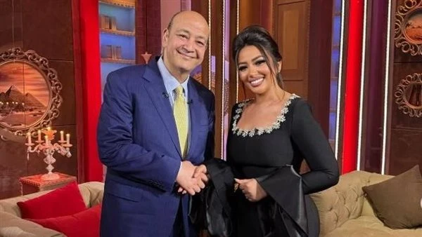 رحمة محسن تكشف تحولت من بائعة قهوة إلى صوت يملأ مصر؟ أشعلت مواقع التواصل الاجتماعي بصوتها العذب بعد ما تصدر ترند بأغنية حفلة تنكرية التي كانت في مسلسل فهد البطل بطولة الفنان أحمد ا