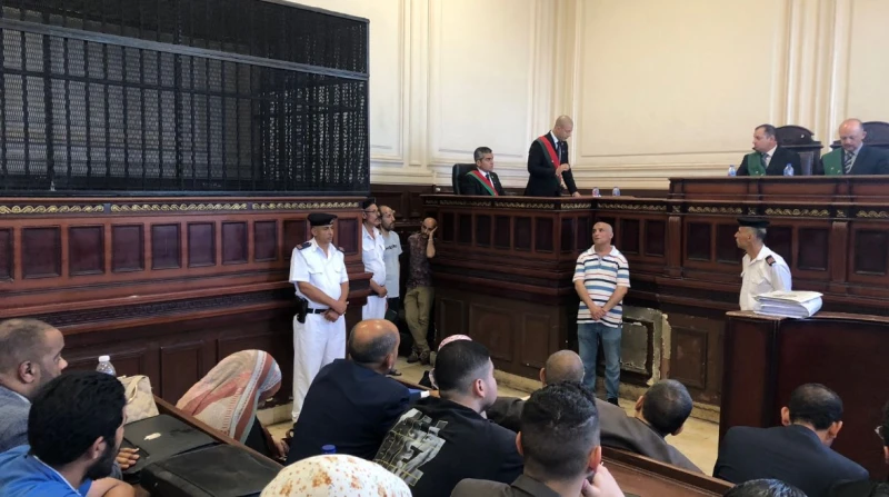 استغل مهنته لخداع ضحاياه.. جانب من مرافعة النيابة في قضية سفاح الإسكندرية طالب المستشار طارق عبد الكريم وكيل النائب العام، خلال مرافعته في ثالث جلسات محاكمة المتهم نصر الدين.ا، الم