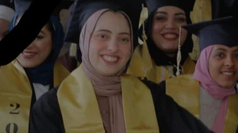 هدير طالبة التمريض ضحية الإقليمي.. آخر مشوار كان بحثا عن لقمة حلال في صباح يوم الجمعة، غادرت هدير عبد الباسط خليل قنديل منزلها بمحافظة المنوفية، بعد أن أصرت على الذهاب للعمل بدلا م