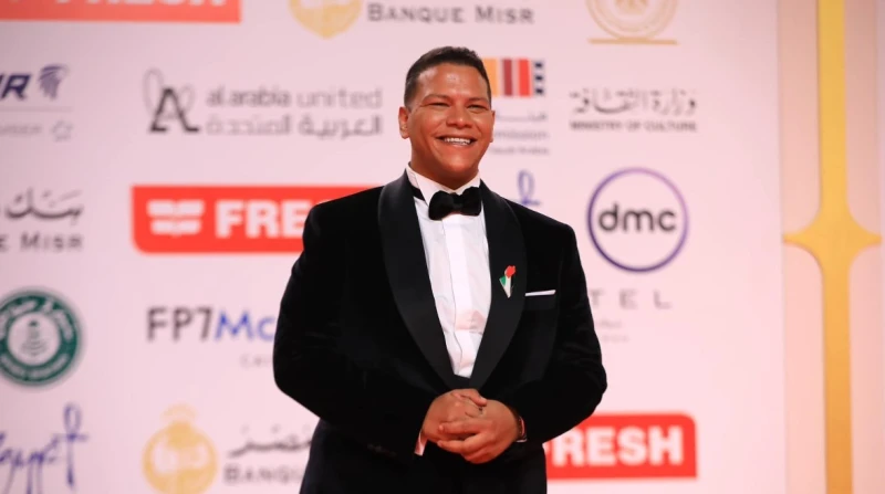 بعد جراحة دقيقة بالمخ.. تطورات الحالة الصحية لابنة أحمد عبدالحميد كشف الفنان أحمد عبدالحميد، عن تطورات الحالة الصحية لابنته الرضيعة، عقب خضوعها