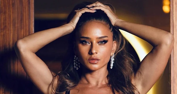 نيللي كريم تتحدث عن الزواج وتفاجئ الجمهور بحلم تحقق افاق عربية - في لقاء صريح خلال استضافتها في برنامج مع الإعلامي خالد فرج على يوتيوب، كشفت الفنانة نيللي كريم عن رؤيتها للعلاقة ال