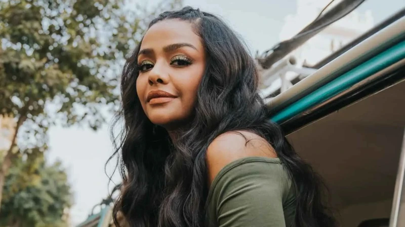 أسماء أبو اليزيد تتعرض للعنف افاق عربية - فرض برومو مسلسل فات الميعاد حالة من التشويق والغموض، حيث يجمع العمل الفنانين أسماء أبو اليزيد وأحمد مجدي في دراما اجتماعية مليئة بالتساؤلا