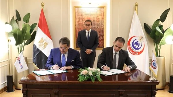 لبناء نظام صحي رقمي متكامل.. توقيع اتفاقية تعاون بين الصحة وإي هيلث شهد الدكتور خالد عبدالغفار نائب رئيس مجلس الوزراء وزير الصحة والسكان، توقيع اتفاقية تعاون مشترك بشأن مشروع تشغيل