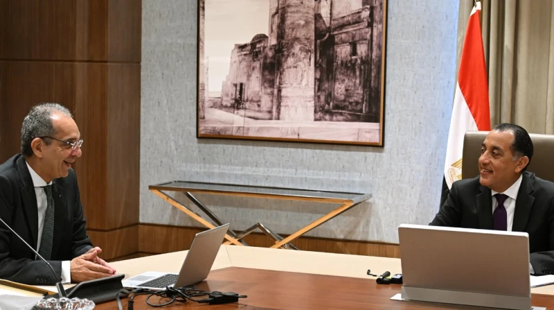 رئيس الوزراء يتابع مستجدات إطلاق مبادرة الرواد الرقميون أكد رئيس مجلس الوزراء، مصطفى مدبولي، استمرار جهود مختلف الجهات المعنية لإعداد وإطلاق العديد من البرامج والمبادرات، التي من ش