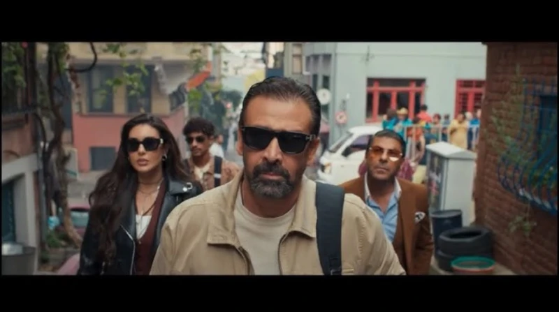 4 أفلام تحلق ب كريم عبدالعزيز فوق ال100 مليون جنيه حقق فيلم المشروع ، بطولة الفنان كريم عبدالعزيز، نجاحا كبيرا، سيطر به على إيرادات السينمات خلال فترة عرضه.وتواجد العمل في قائمة ال