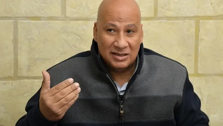 بعد صعوبة امتحان اللغة العربية.. جمال فرويز يوجه نصائح هامة لطلاب الثانوية العامة: ركز في الجاي اللي فات فات خاص علق الدكتور جمال فرويز، استشاري الطب النفسي، على شكاوى طلاب الثانوي