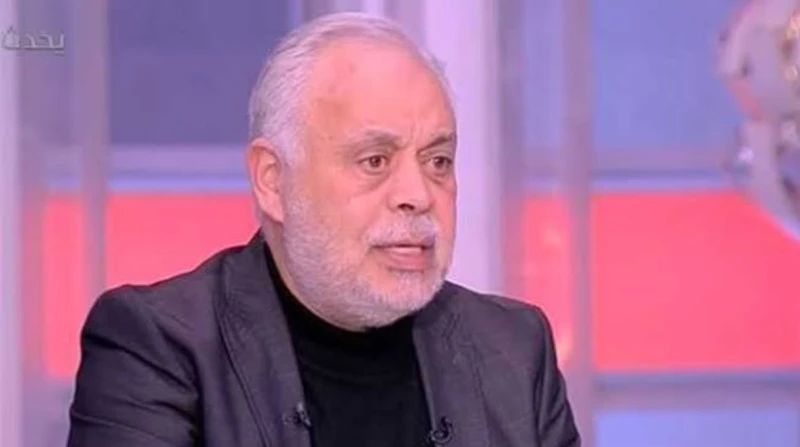 تغريم فتاة 10 آلاف جنيه بتهمة إزعاج أشرف زكي قضت محكمة القاهرة الاقتصادية، بتغريم فتاة مبلغ 10 آلاف جنيه، بعد ثبوت إدانتها في القضية المتهمة فيها بإزعاج الدكتور أشرف زكي، نقيب المه