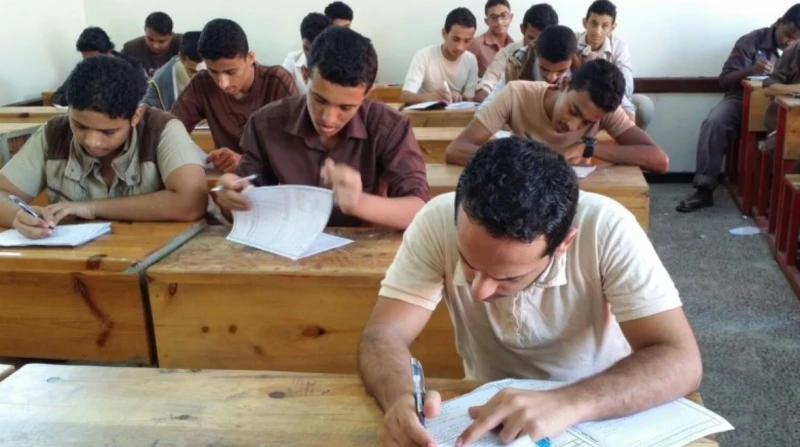 حالة طارئة ل عامل تربك لجنة امتحانات للثانوية في الفيوم شهدت لجنة امتحانات الثانوية العامة بمدرسة الشواشنة الثانوية التابعة لمركز يوسف الصديق بمحافظة