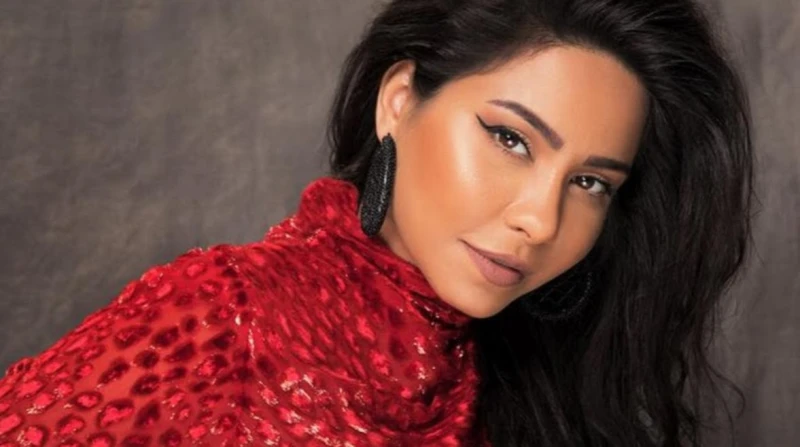 غني بصوتك.. ماذا حدث بحفل شيرين عبدالوهاب في مهرجان موازين؟ أحييت الفنانة شيرين عبدالوهاب، أمس السبت، حفلا غنائيا بختام مهرجان موازين والذي أقيم خلال الآونة الأخيرة بالرباط في المغ