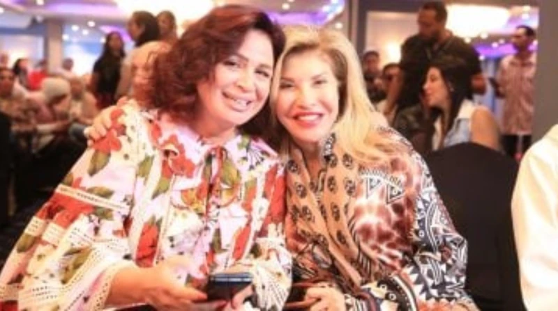 بعد تعذر رجوعهما لمصر.. تطورات وضع إلهام شاهين وهالة سرحان في العراق كشفت الفنانة إلهام شاهين تطورات احتجازها في دولة العراق مع الإعلامية هالة سرحان،