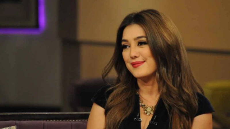 كندة علوش تعلن رأيها في الترندات والسوشيال ميديا افاق عربية - كشفت النجمة كندة علوش عن رأيها في الترندات والسوشيال ميديا وتأثيرهما حاليا في الوسط الفني. وقالت كندة في إحدى الندوات