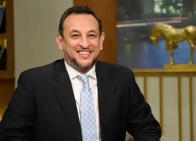 الشيخ رمضان عبد المعز يكشف سر السكينة في مواجهة الصعاب سلط الشيخ رمضان عبد المعز، الداعية الإسلامي، الضوء على قيمة المعية الإلهية في حياة المؤمنين، مشيرا إلى أن أسمى صور الطمأنينة 