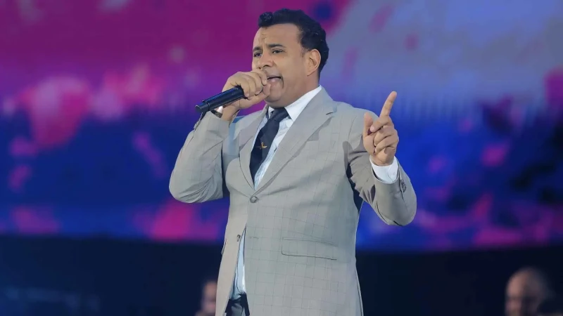 محمود الليثي يكشف عن أزمته مع المؤلفين والملحنين افاق عربية - في أول رد فعل منه على البلاغ الرسمي الذي تقدمت به جمعية المؤلفين والملحنين والناشرين المصرية إلى النائب العام، كشف الف