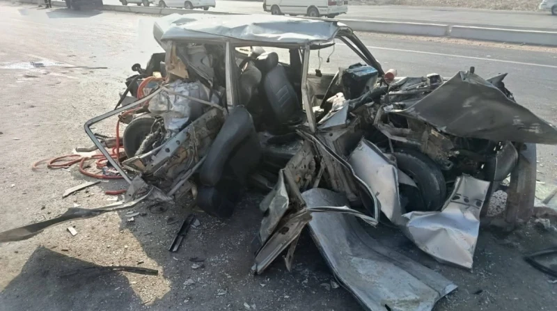 معجنة على طريق السخنة.. حادث مروع يدمر سيارتين في لحظات أصيب 7 أشخاص، صباح اليوم الثلاثاء، في حادث مروع بين سيارة نقل وأخرى ملاكي على طريق العين السخنة، ما أدى إلى توقف حركة المرور