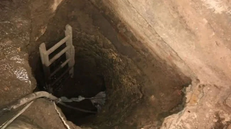 صدفة فاتن تقود إلى القبض على تشكيل عصابي ينقب عن الآثار قادت الصدفة أجهزة الأمن بالجيزة إلى إحباط محاولة تنقيب عن الآثار أثناء القبض على سيدة هاربة من تنفيذ أحكام قضائية بمنطقة أوس