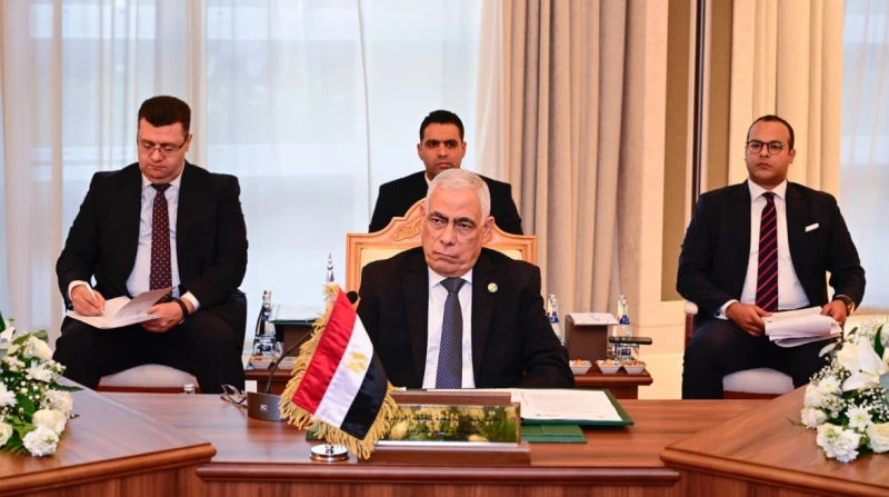 النائب العام يشارك في اجتماع اللجنة التنفيذية ل النواب العموم العرب شارك النائب العام المستشار محمد شوقي، اليوم، في اجتماع اللجنة التنفيذية لجمعية النواب العموم العرب، المنعقد في ا