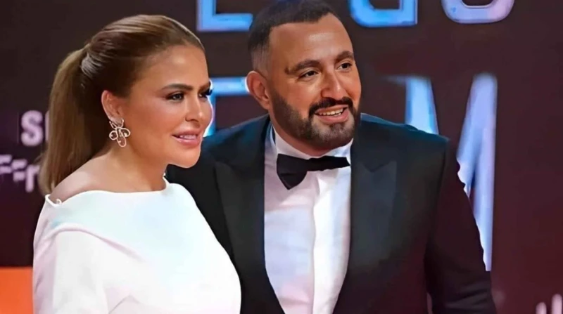 مطاردة بالسيارة.. مها الصغير تتهم أحمد السقا بضربها حررت الإعلامية مها الصغير وسائقها محضرا رسميا ضد طليقها الفنان أحمد السقا، اتهماه فيه بالتعدي