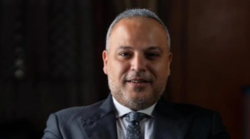 يمر بمرحلة حرجة.. تامر عبدالمنعم يعلن تدهور قلب والده كشف الفنان تامر عبدالمنعم تدهور الحالة الصحية لوالده اليوم، بسبب تعرضه لوعكة متعلقة بعضلة