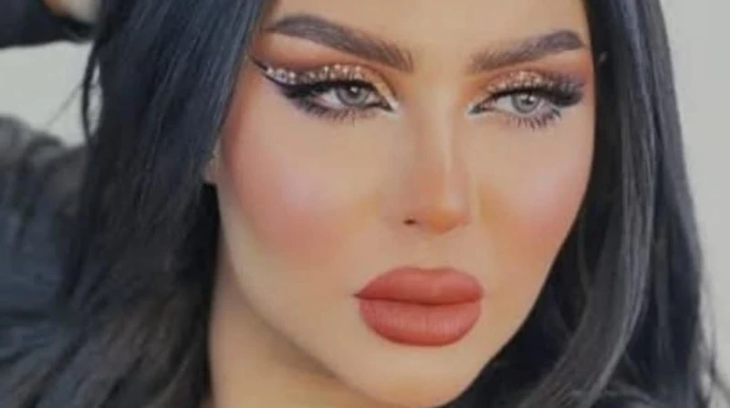 أنا مدمرة.. شيماء سعيد تكشف معاناتها بعد خطف بناتها على يد زوجها كشفت البلوجر شيماء سعيد عودة بناتها عقب استغاثتها الأخيرة بخطفهما على يد زوجها