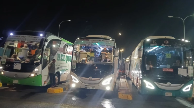 في زمن قياسي.. السياحة تعلن اكتمال عودة حجاج الحج البري أعلنت وزارة السياحة والآثار، انتهاء عملية تفويج عودة حجاج الحج السياحي البري إلى أرض الوطن بسلام وأمان، في ختام موسم الحج ال