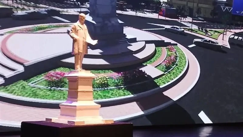 ماكيت لمجدي يعقوب الجديد على مسرح دار الأوبرا المصرية.. بالصور شهد مسرح دار الأوبرا المصرية أول ظهور رسمي لماكيت تمثال العالم المصري الشهير الدكتور