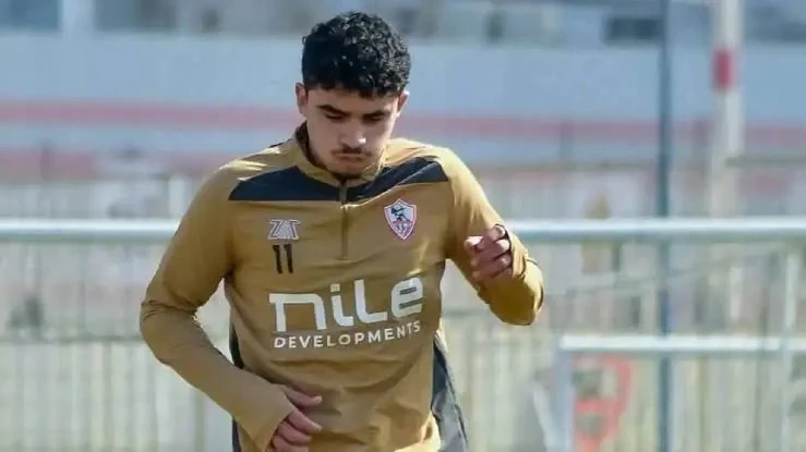 خناقة في الزمالك بسبب عقد أحمد الجفالي.. مصدر يكشف الحقيقة انتشرت في الساعات الماضية عدة تقارير صحفية وإعلامية، تشير إلى فتح تحقيق عاجل داخل نادي الزمالك، بسبب بعض البنود التي يتضم