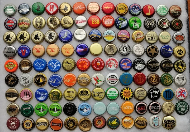 دراسة: البلاستيك يتسرب من أغطية الزجاجات الزجاجية إلى مشروباتك توصل فريق بحثي في مختبر سلامة الأغذية التابع للوكالة الوطنية للأمن الغذائي بفرنسا إلى نتائج مقلقة بشأن تلوث المشروبات