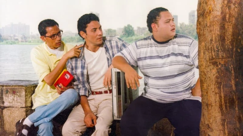 أجزاء جديدة من أفلام بعد عقود من إنتاجها افاق عربية - تشهد السينما المصرية اتجاها جديدا خلال الفترة الحالية، وهو الحنين إلى الماضي وإلى النجاحات التي حققتها بعض الأفلام الشهيرة، وا